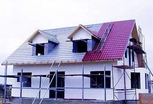 Кровельное покрытие для крыши дома, какой материал лучше, как сделать .